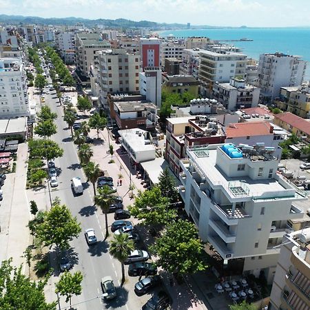 Hotel Vila Emes Durres Bagian luar foto