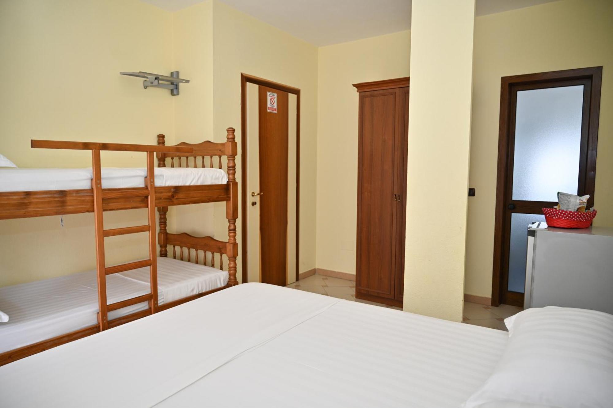 Hotel Vila Emes Durres Ruang foto