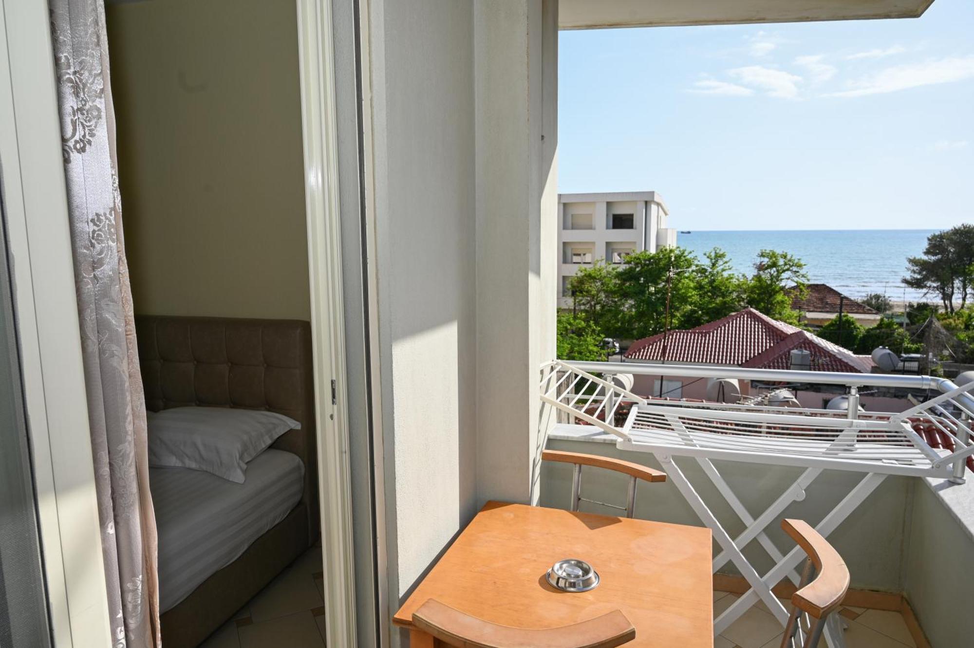 Hotel Vila Emes Durres Ruang foto