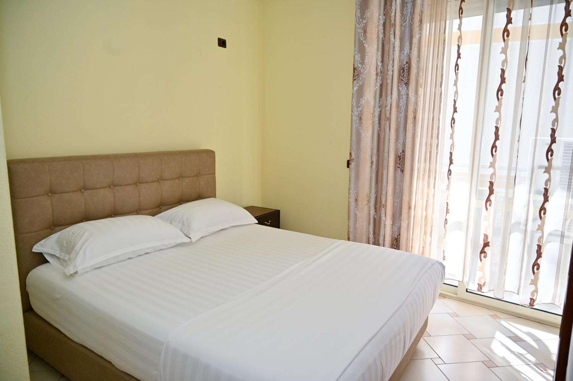Hotel Vila Emes Durres Ruang foto