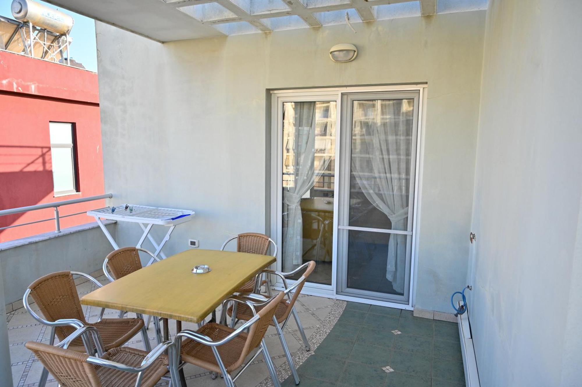 Hotel Vila Emes Durres Bagian luar foto